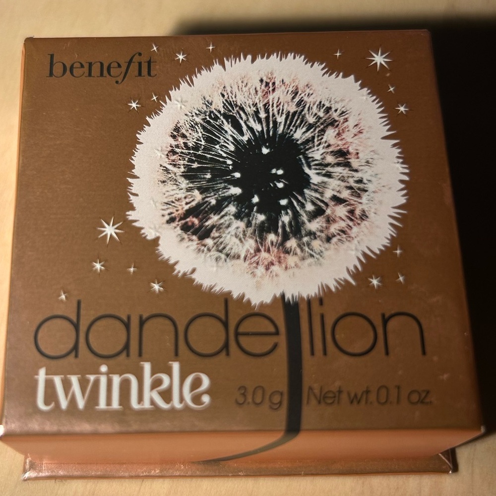 Benefit Dandelion Twinkle Highlighter
